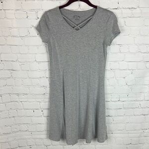 Art Class Gray Short Sleeve Dress w/ Criss-Cross Neckline Girls Large (10/12)